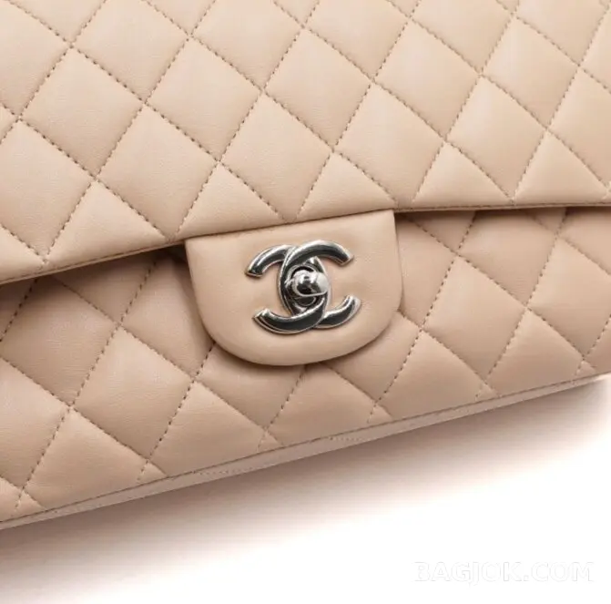 샤넬 Chanel 클래식 플랩백 램스킨 미디움 ver.2 상세 이미지