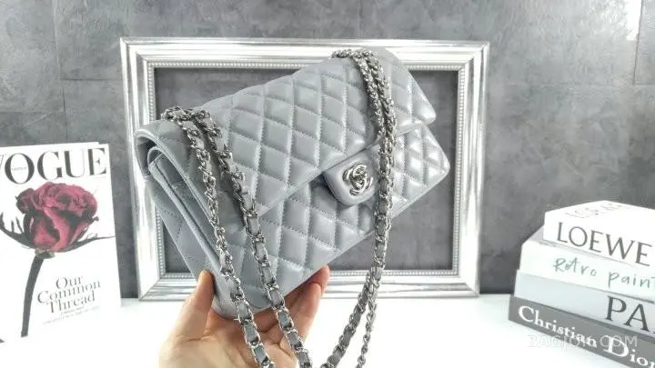 샤넬 Chanel 클래식 플랩백 램스킨 미디움 ver.2 상세 이미지