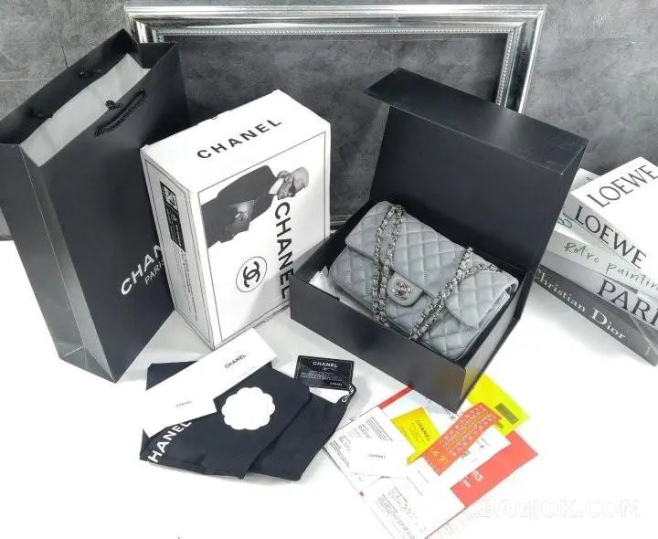 샤넬 Chanel 클래식 플랩백 램스킨 미디움 ver.2 상세 이미지