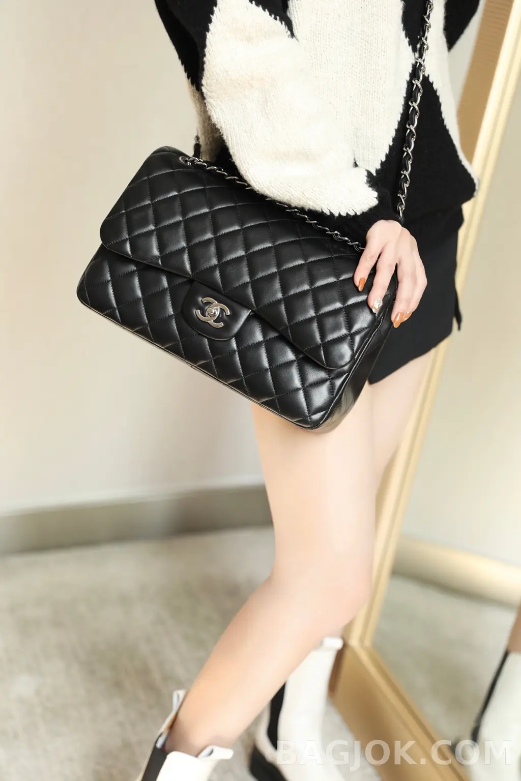 샤넬 Chanel 클래식 플랩백 램스킨 라지 ver.1 상세 이미지