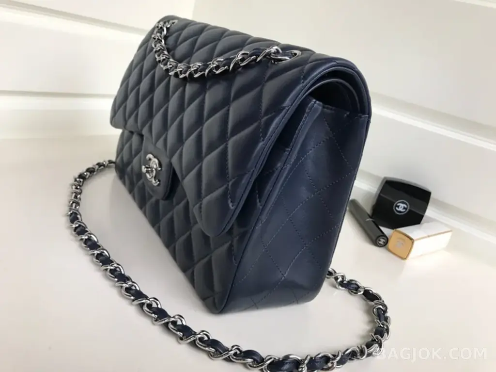샤넬 Chanel 클래식 플랩백 램스킨 라지 ver.1 상세 이미지