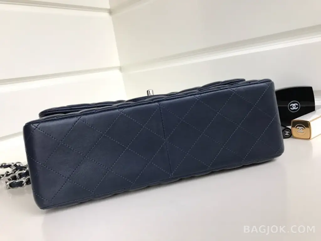 샤넬 Chanel 클래식 플랩백 램스킨 라지 ver.1 상세 이미지