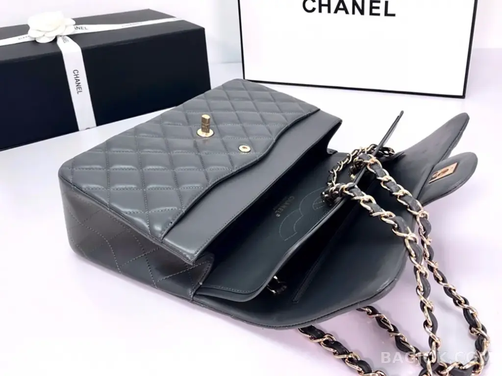 샤넬 Chanel 클래식 플랩백 램스킨 라지 ver.1 상세 이미지