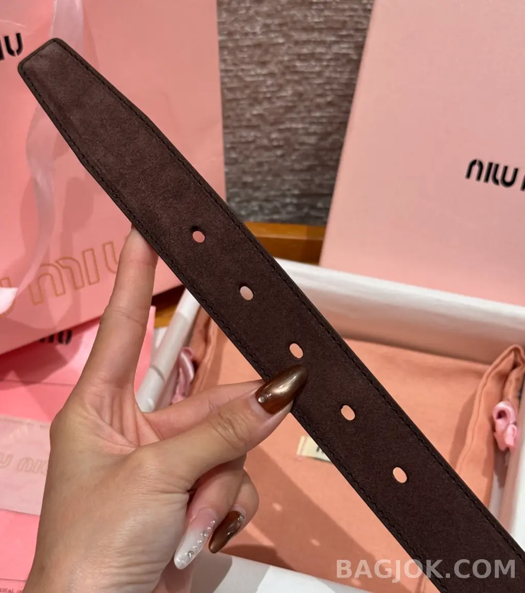 null 미우미우 스웨이드 소가죽 벨트 3cm 상세 이미지