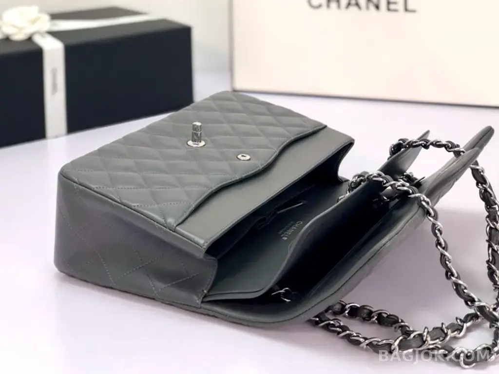 샤넬 Chanel 클래식 플랩백 램스킨 라지 ver.1 상세 이미지
