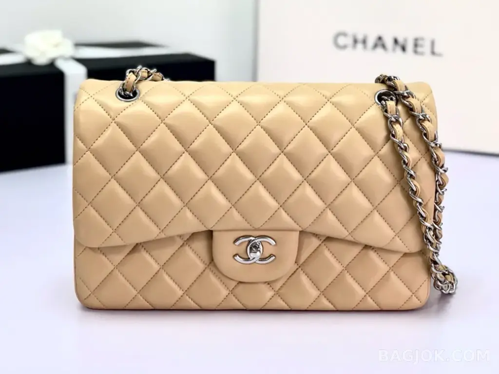 샤넬 Chanel 클래식 플랩백 램스킨 라지 ver.1 상세 이미지