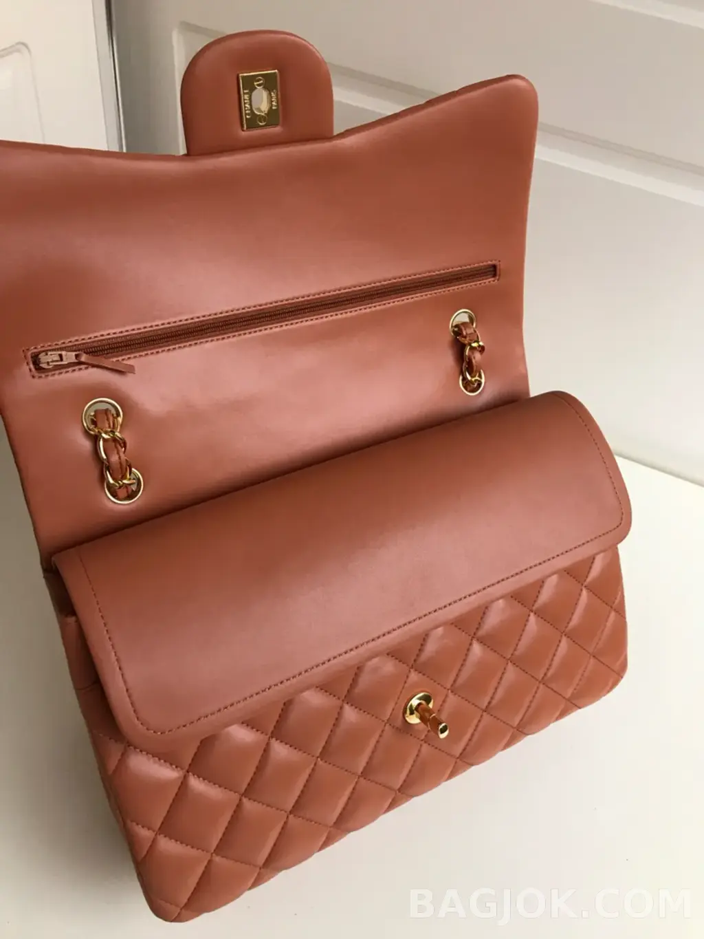 샤넬 Chanel 클래식 플랩백 램스킨 라지 ver.2 상세 이미지