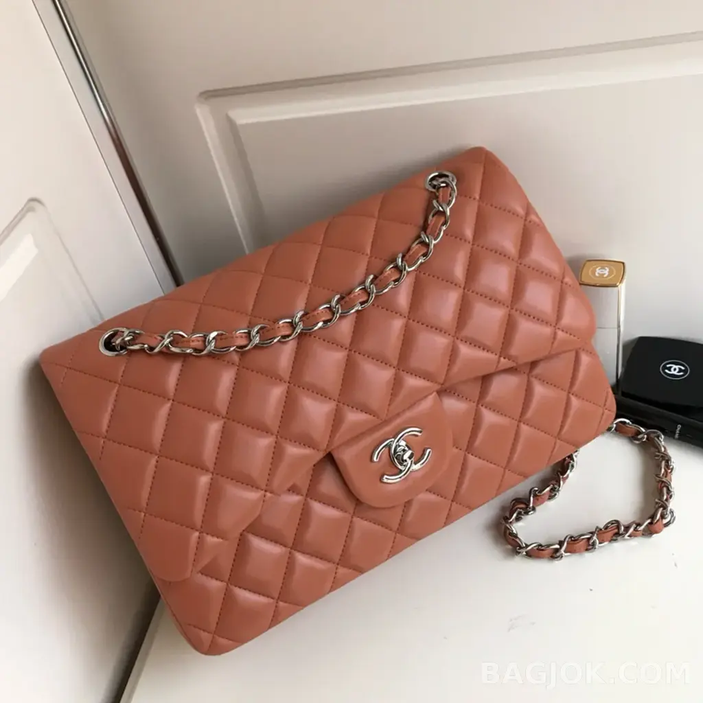 샤넬 Chanel 클래식 플랩백 램스킨 라지 ver.2 상세 이미지