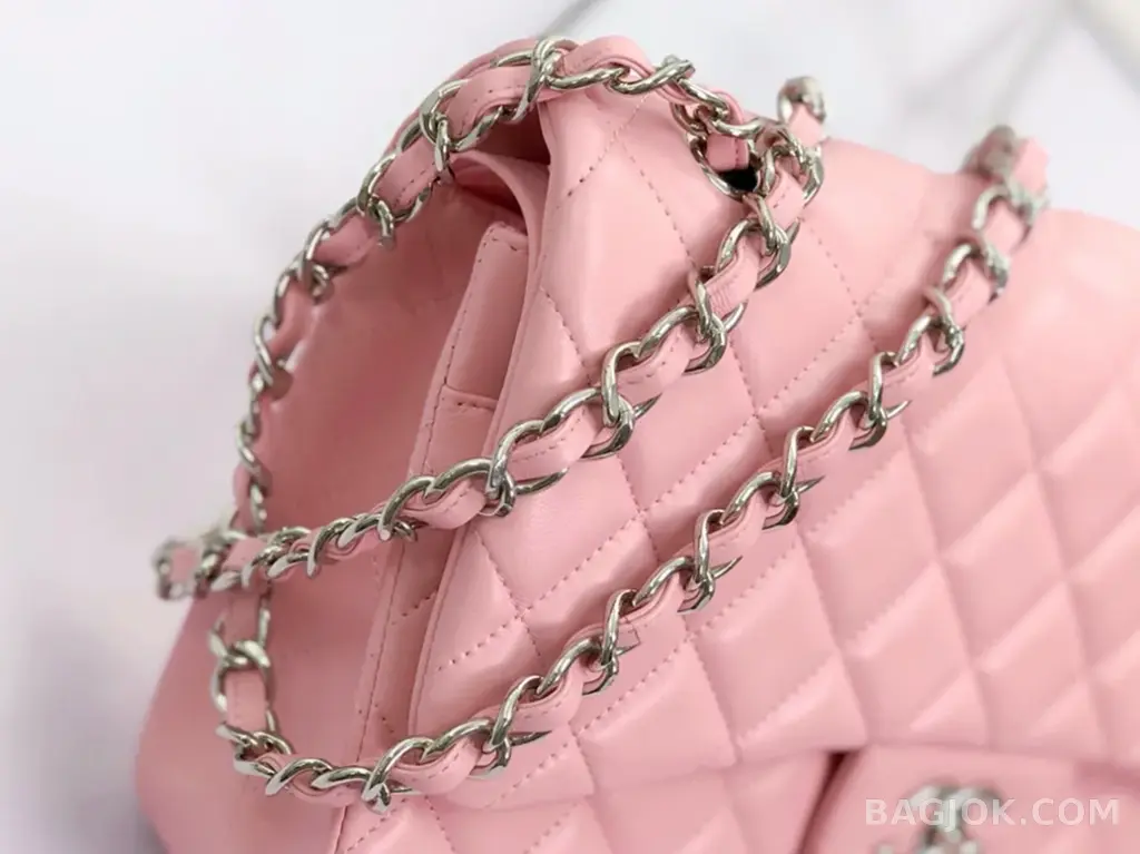 샤넬 Chanel 클래식 플랩백 램스킨 라지 ver.2 상세 이미지