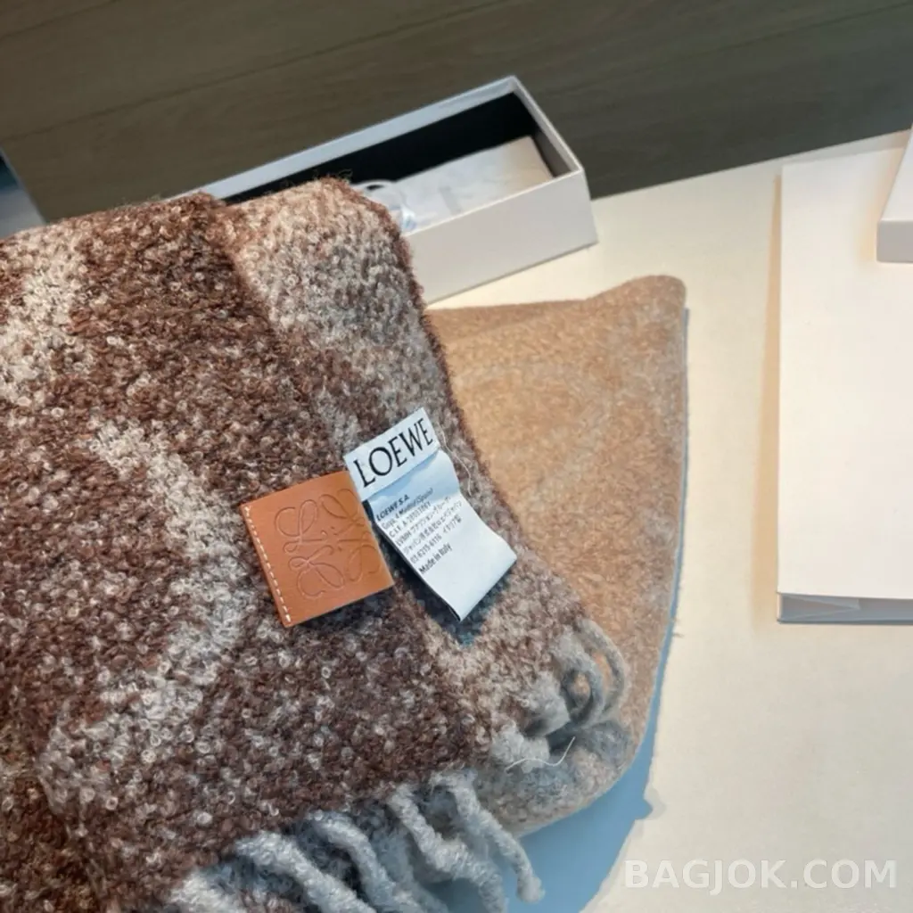 로에베 로에베 애너그램 알파카 울 머플러 상세 이미지