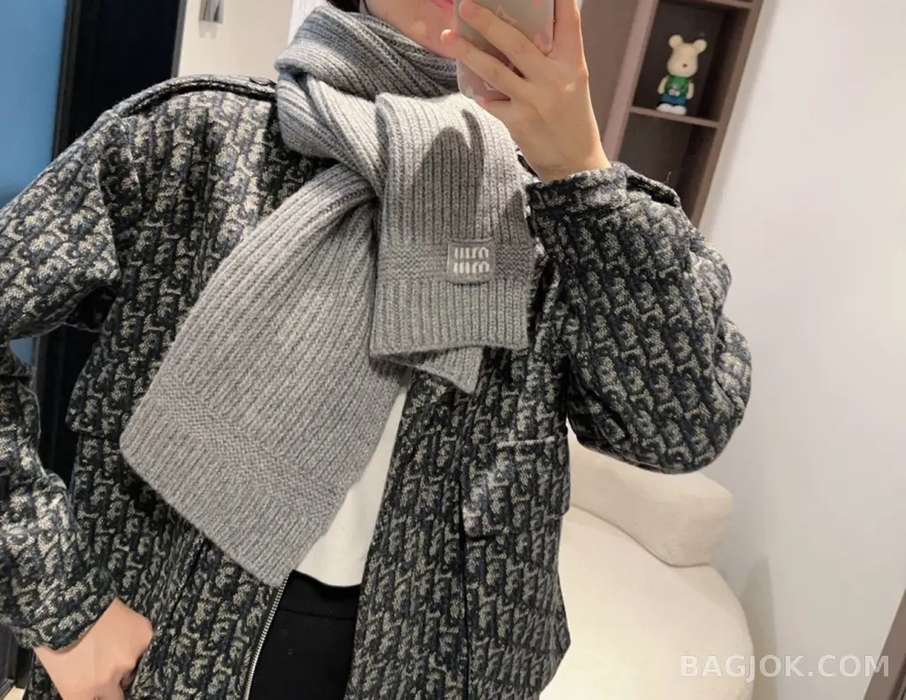 미우미우 미우미우 남여공용 캐시미어 머플러 상세 이미지