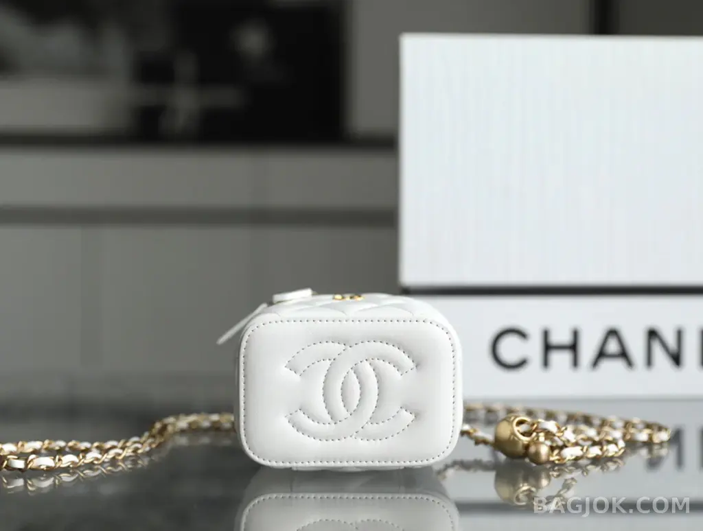 샤넬 Chanel 골드볼 미니 베니티 상세 이미지
