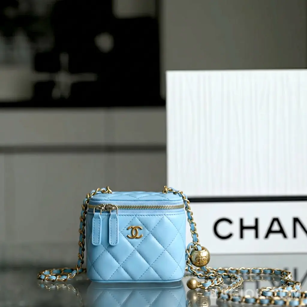 샤넬 Chanel 골드볼 미니 베니티 상세 이미지