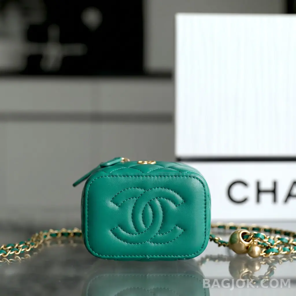 샤넬 Chanel 골드볼 미니 베니티 상세 이미지