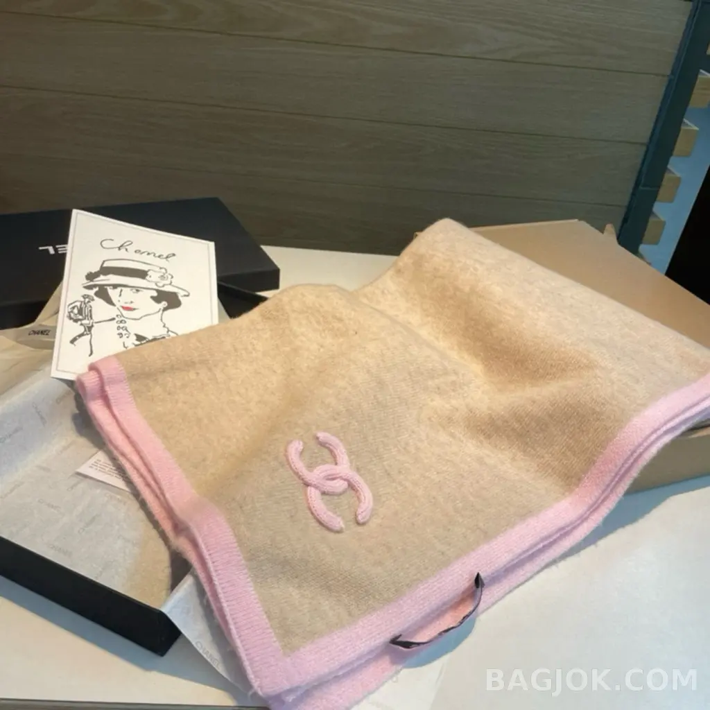 샤넬 샤넬 캐시미어 로고 니트 머플러 상세 이미지