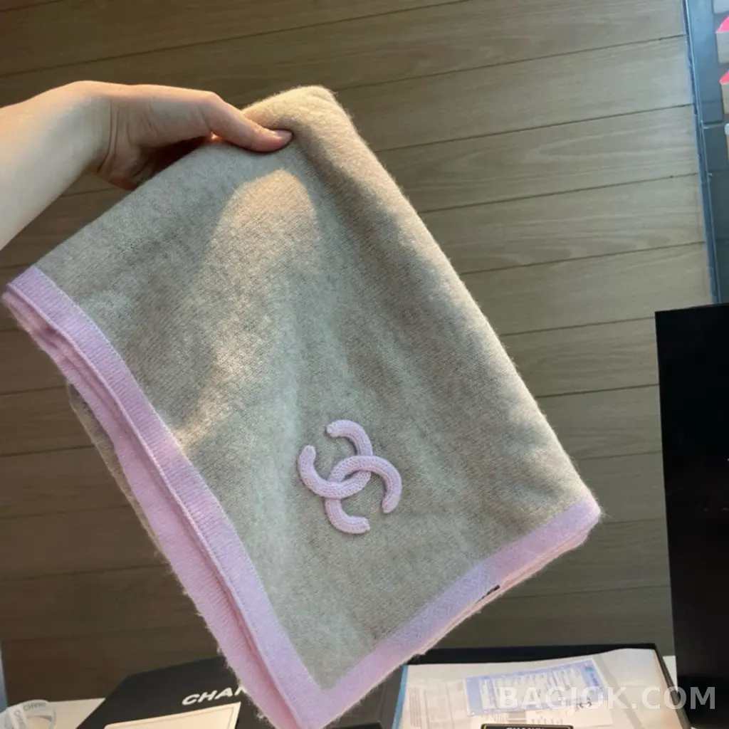 샤넬 샤넬 캐시미어 로고 니트 머플러 상세 이미지