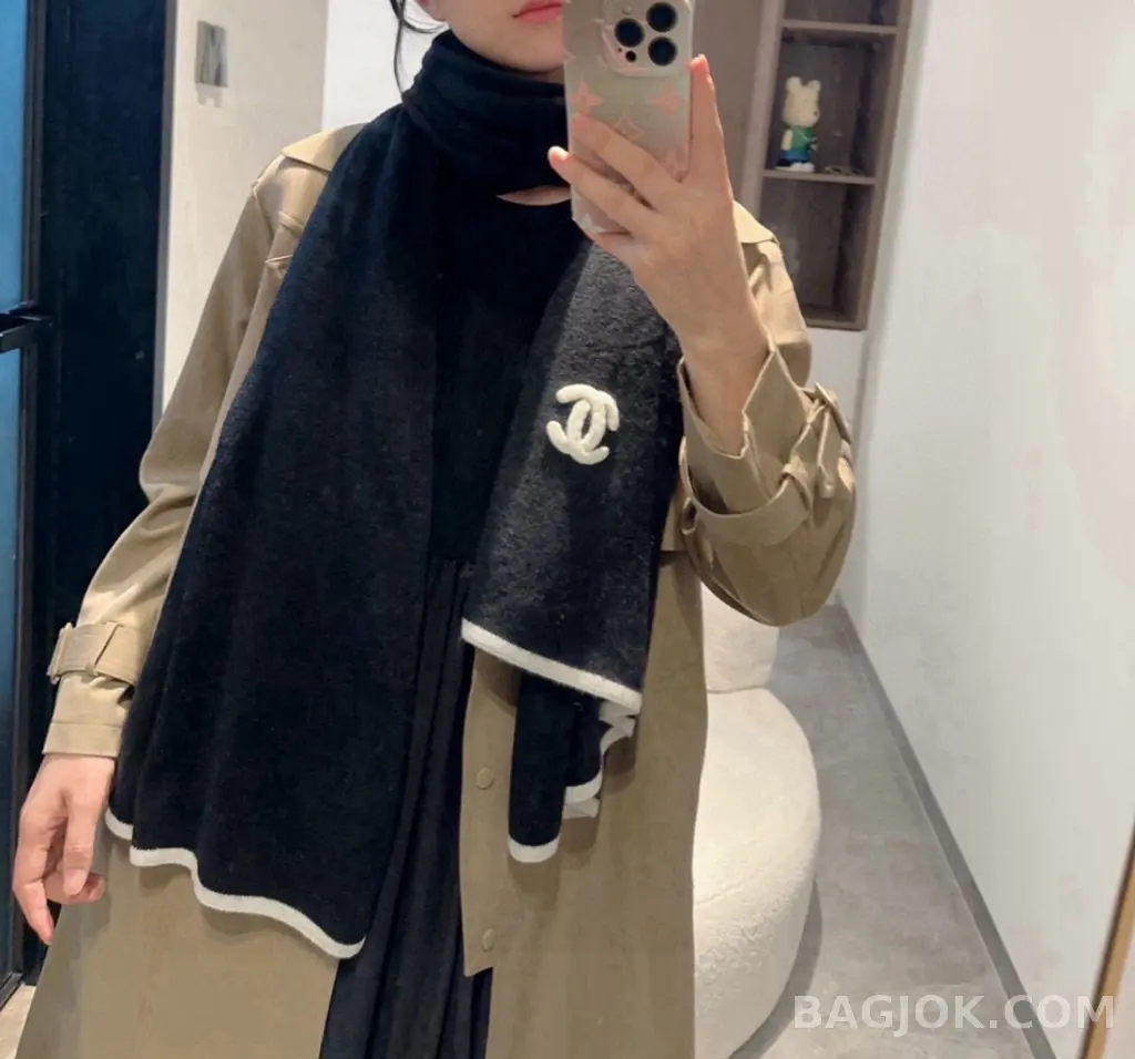 샤넬 샤넬 캐시미어 로고 니트 머플러 상세 이미지