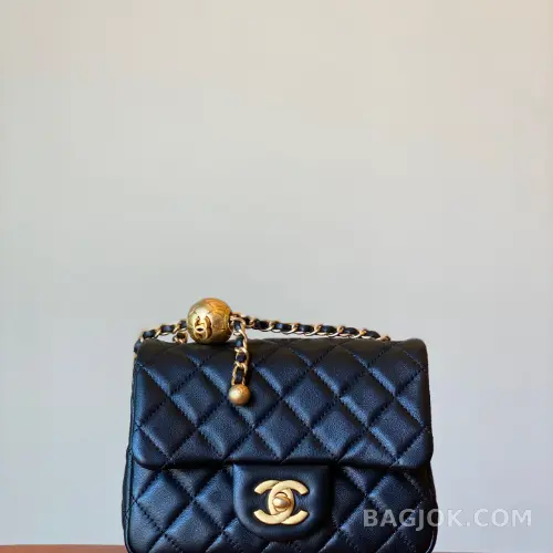 샤넬 Chanel 클래식 골드볼 플랩백 쁘띠삭 ver.1 상세 이미지