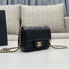 샤넬 Chanel 클래식 골드볼 플랩백 쁘띠삭 ver.1 상세 이미지