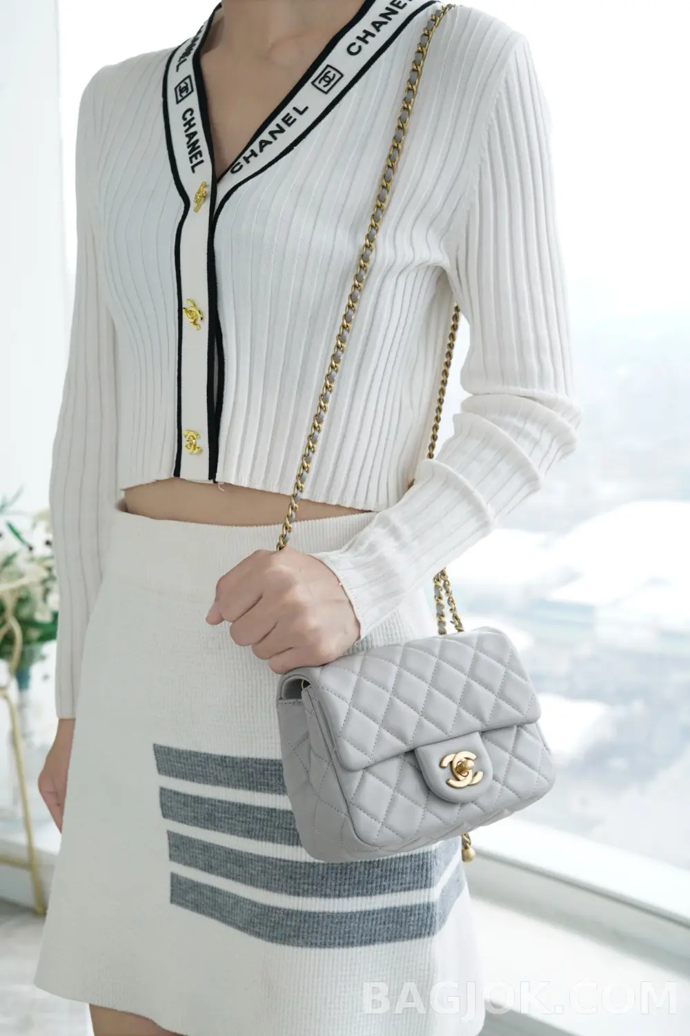 샤넬 Chanel 클래식 골드볼 플랩백 쁘띠삭 상세 이미지