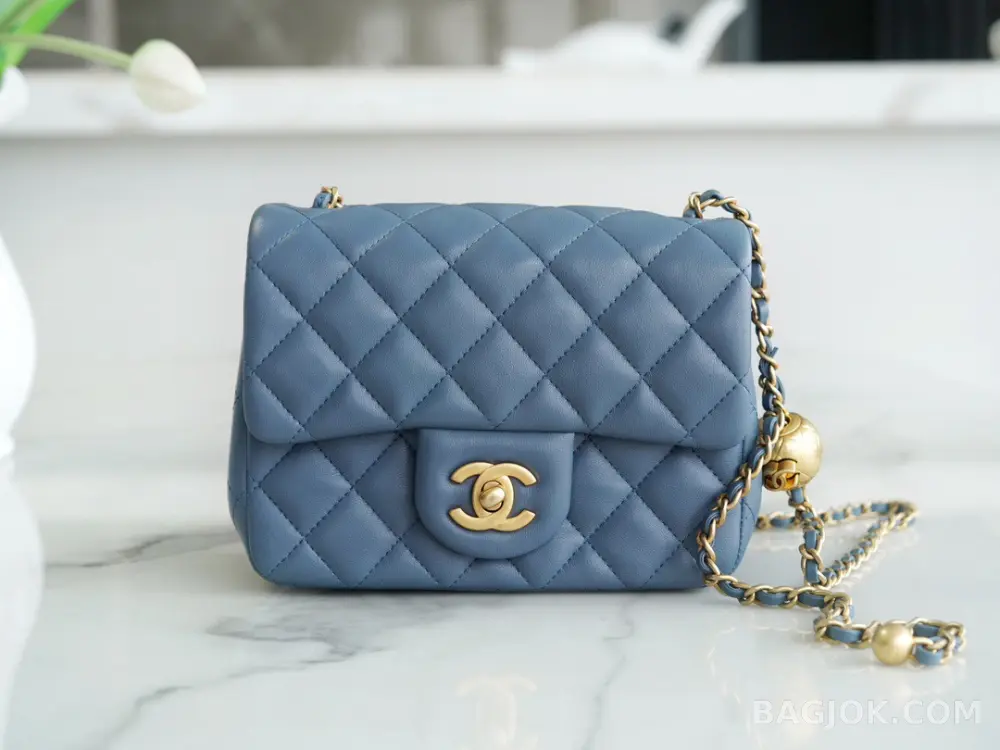 샤넬 Chanel 클래식 골드볼 플랩백 쁘띠삭 상세 이미지