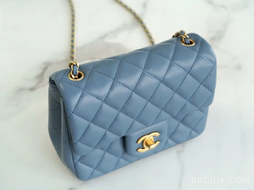 샤넬 Chanel 클래식 골드볼 플랩백 쁘띠삭 상세 이미지