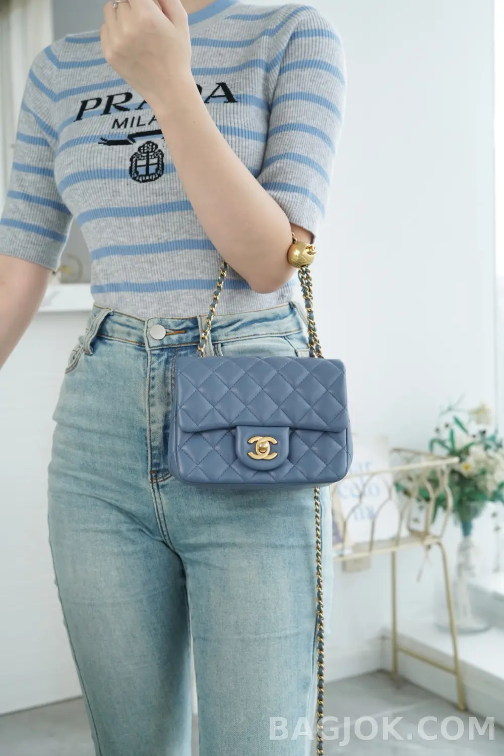 샤넬 Chanel 클래식 골드볼 플랩백 쁘띠삭 상세 이미지