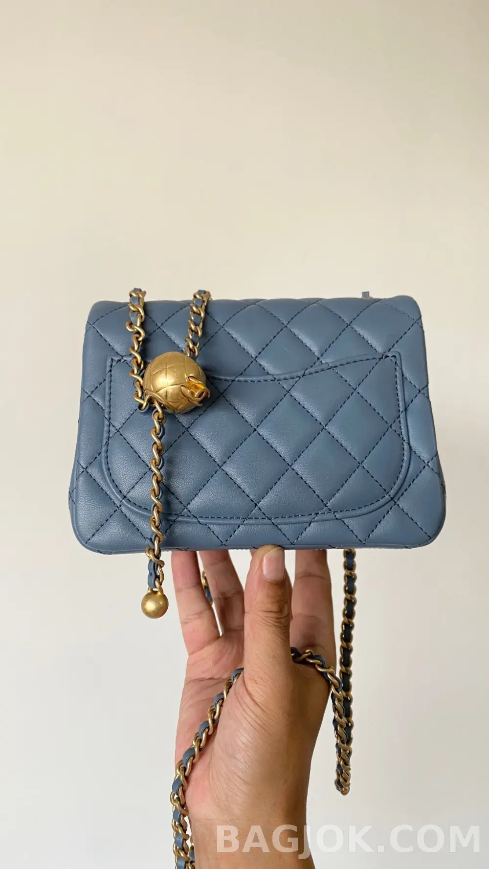 샤넬 Chanel 클래식 골드볼 플랩백 쁘띠삭 상세 이미지
