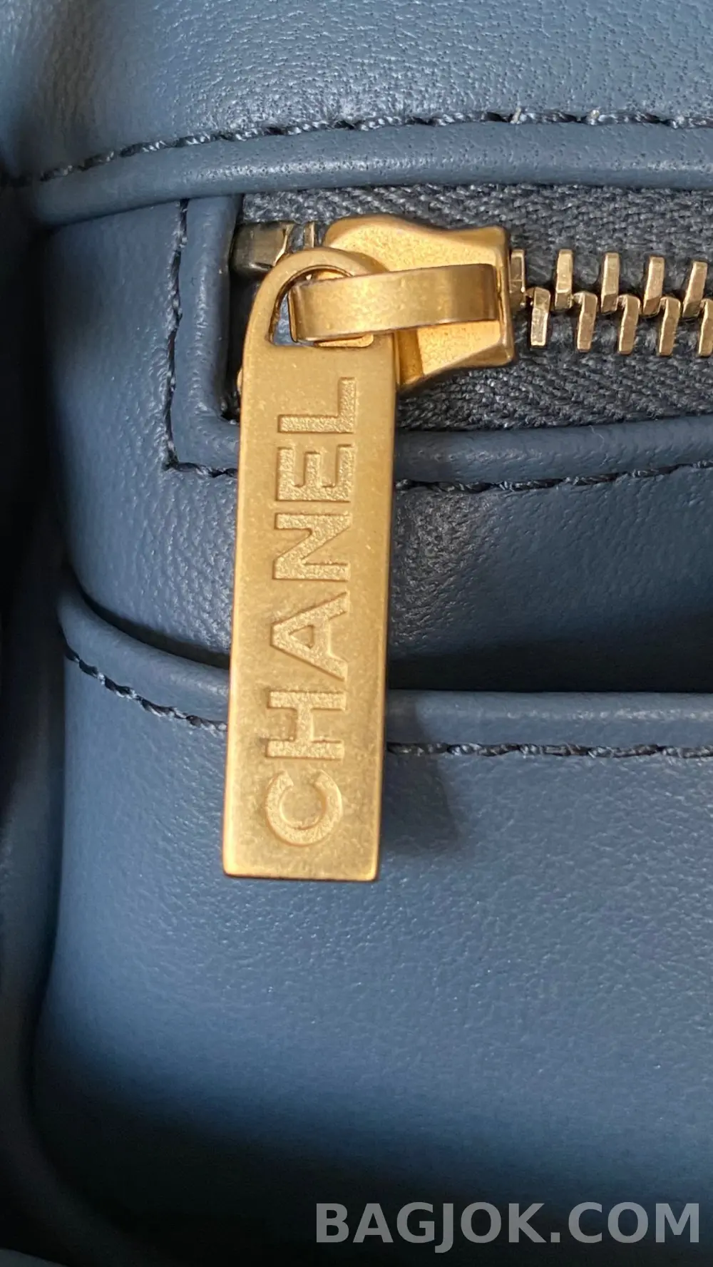 샤넬 Chanel 클래식 골드볼 플랩백 쁘띠삭 상세 이미지