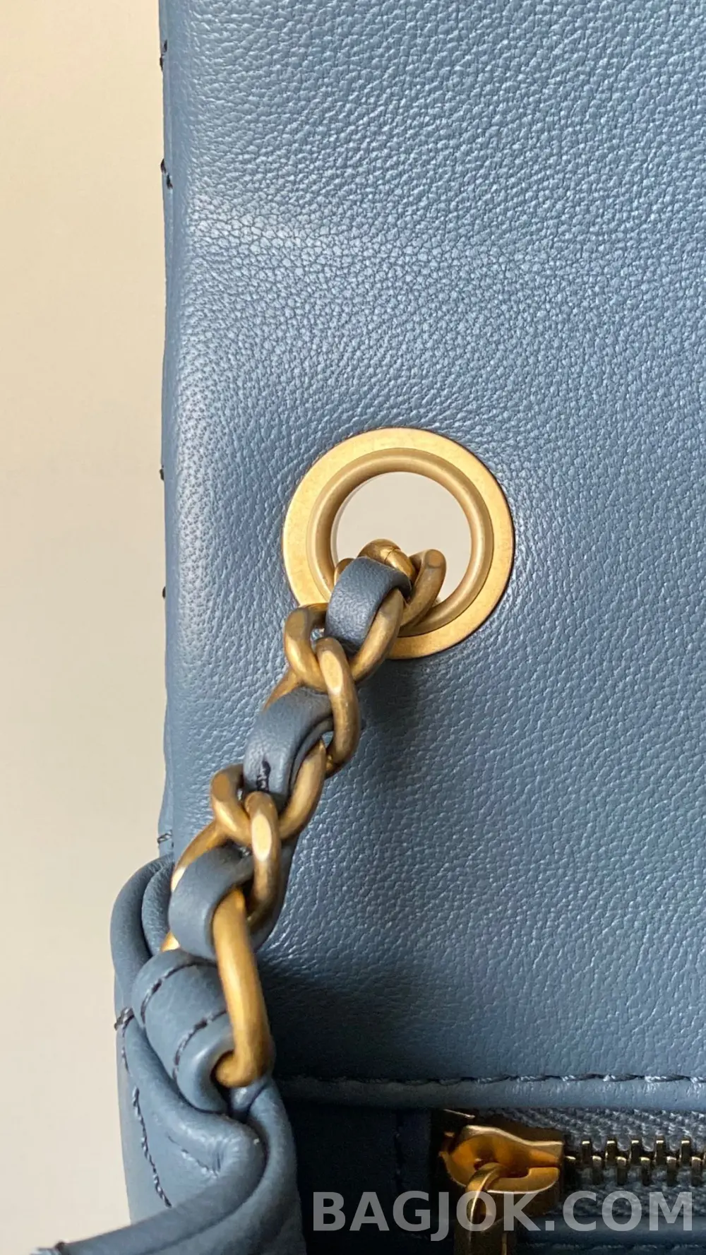 샤넬 Chanel 클래식 골드볼 플랩백 쁘띠삭 상세 이미지
