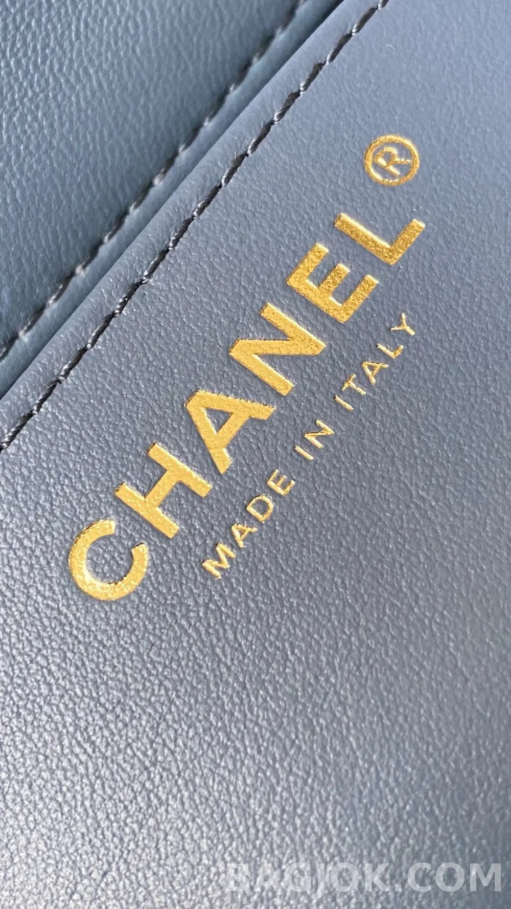 샤넬 Chanel 클래식 골드볼 플랩백 쁘띠삭 상세 이미지