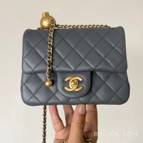 샤넬 Chanel 클래식 골드볼 플랩백 쁘띠삭 상세 이미지