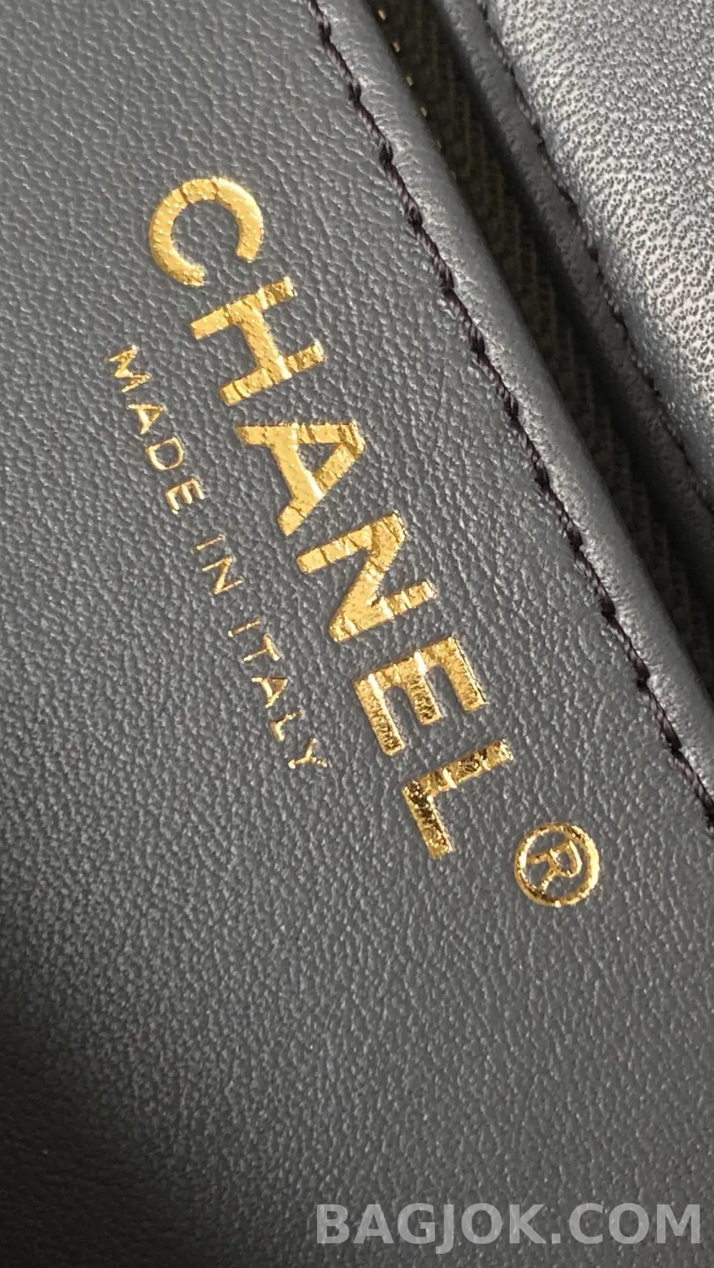 샤넬 Chanel 클래식 골드볼 플랩백 쁘띠삭 상세 이미지