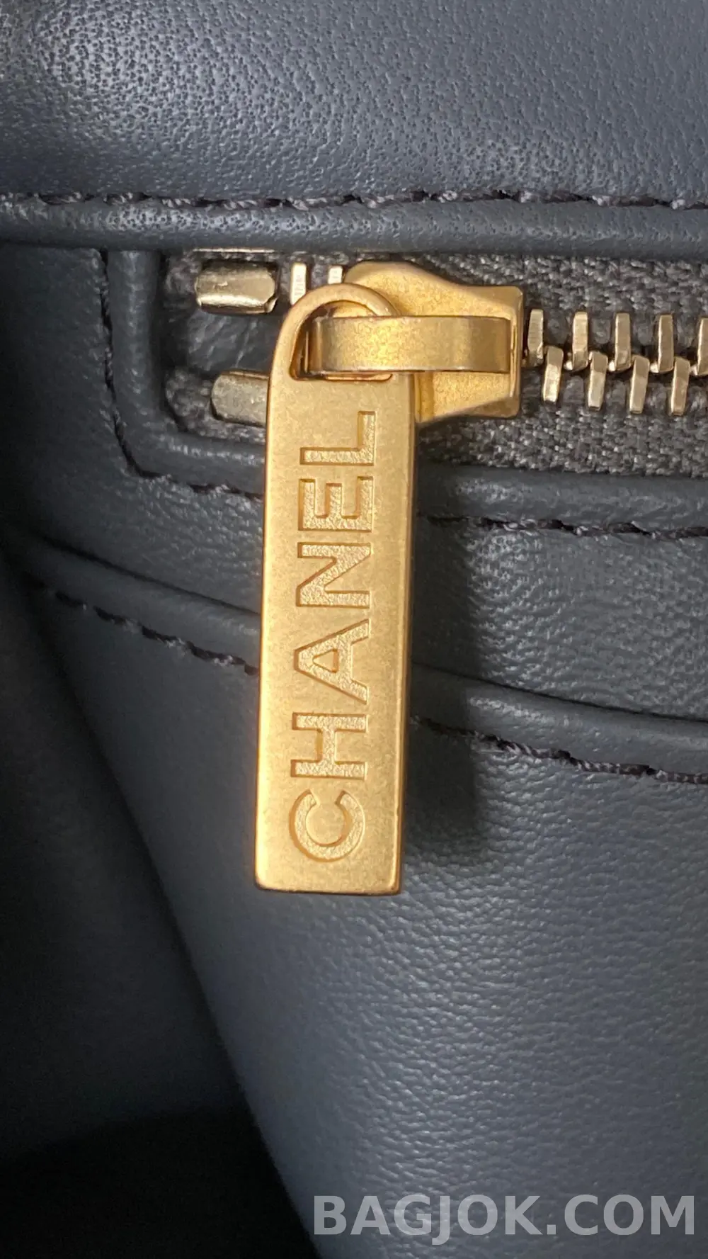 샤넬 Chanel 클래식 골드볼 플랩백 쁘띠삭 상세 이미지