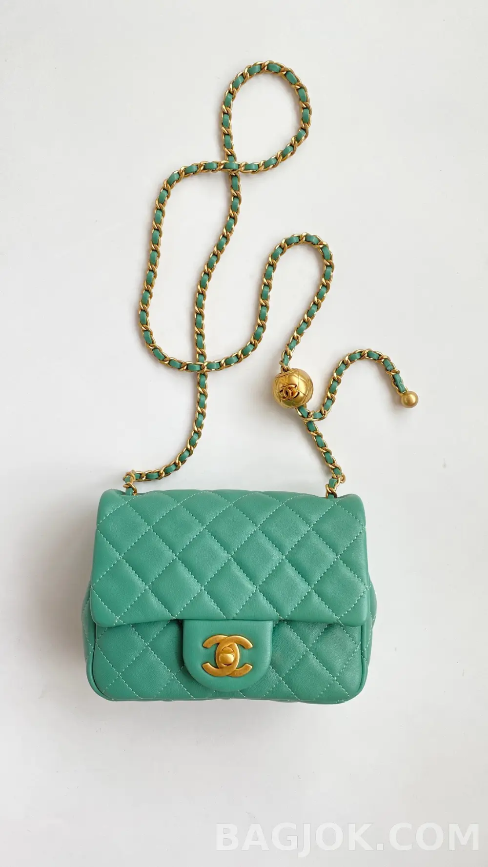 샤넬 Chanel 클래식 골드볼 플랩백 쁘띠삭 상세 이미지