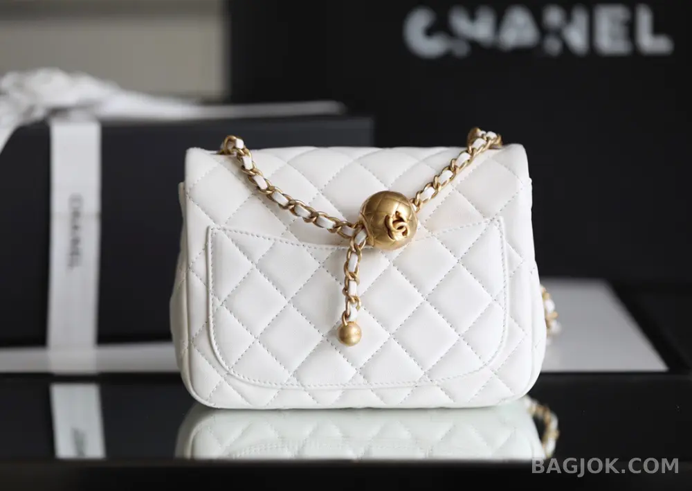 샤넬 Chanel 클래식 골드볼 플랩백 쁘띠삭 ver.2 상세 이미지