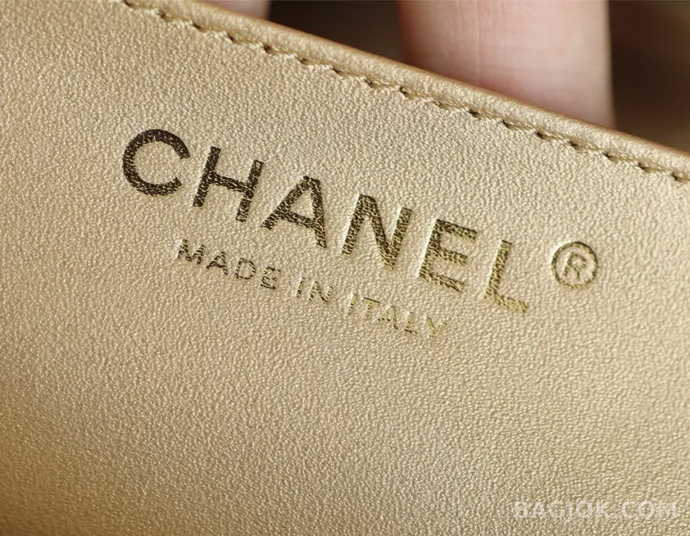 샤넬 Chanel 클래식 골드볼 플랩백 쁘띠삭 ver.2 상세 이미지