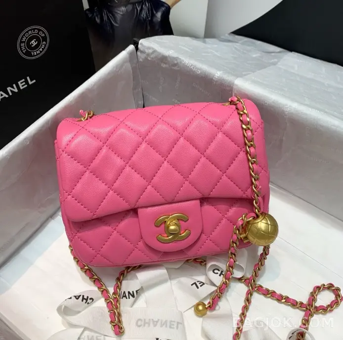 샤넬 Chanel 클래식 골드볼 플랩백 쁘띠삭 ver.2 상세 이미지