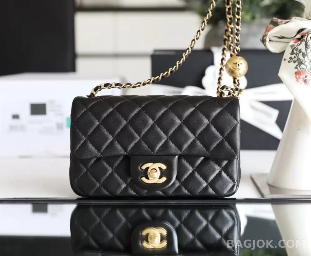샤넬 Chanel 클래식 골드볼 뉴미니 플랩백 ver.1 상세 이미지