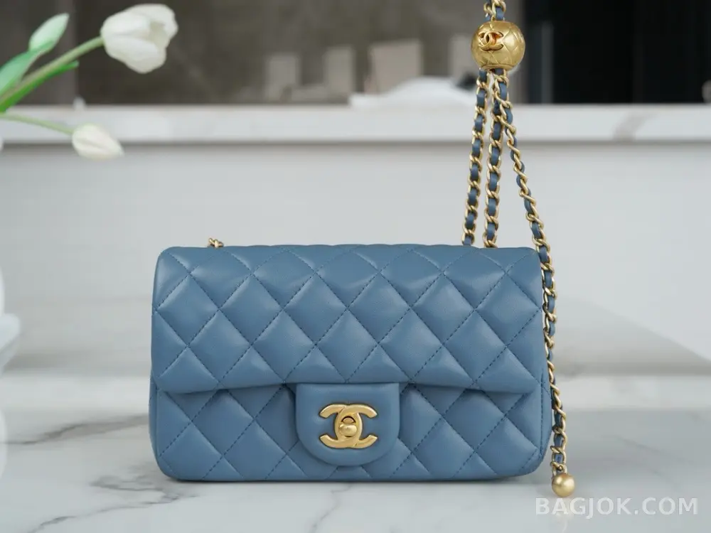 샤넬 Chanel 클래식 골드볼 뉴미니 플랩백 ver.1 상세 이미지