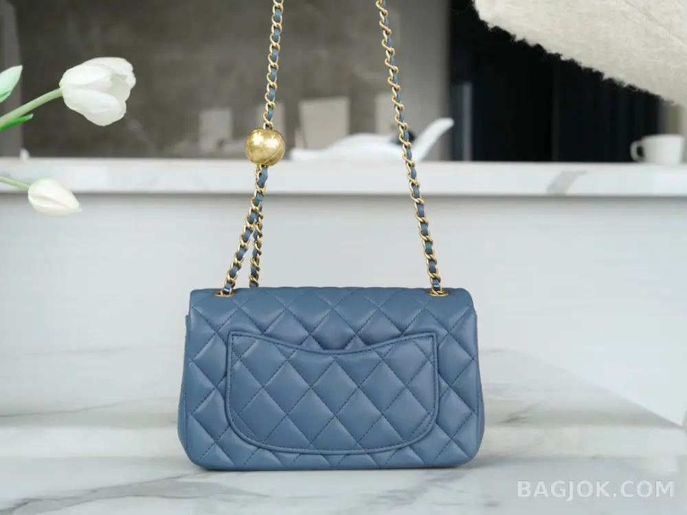 샤넬 Chanel 클래식 골드볼 뉴미니 플랩백 ver.1 상세 이미지
