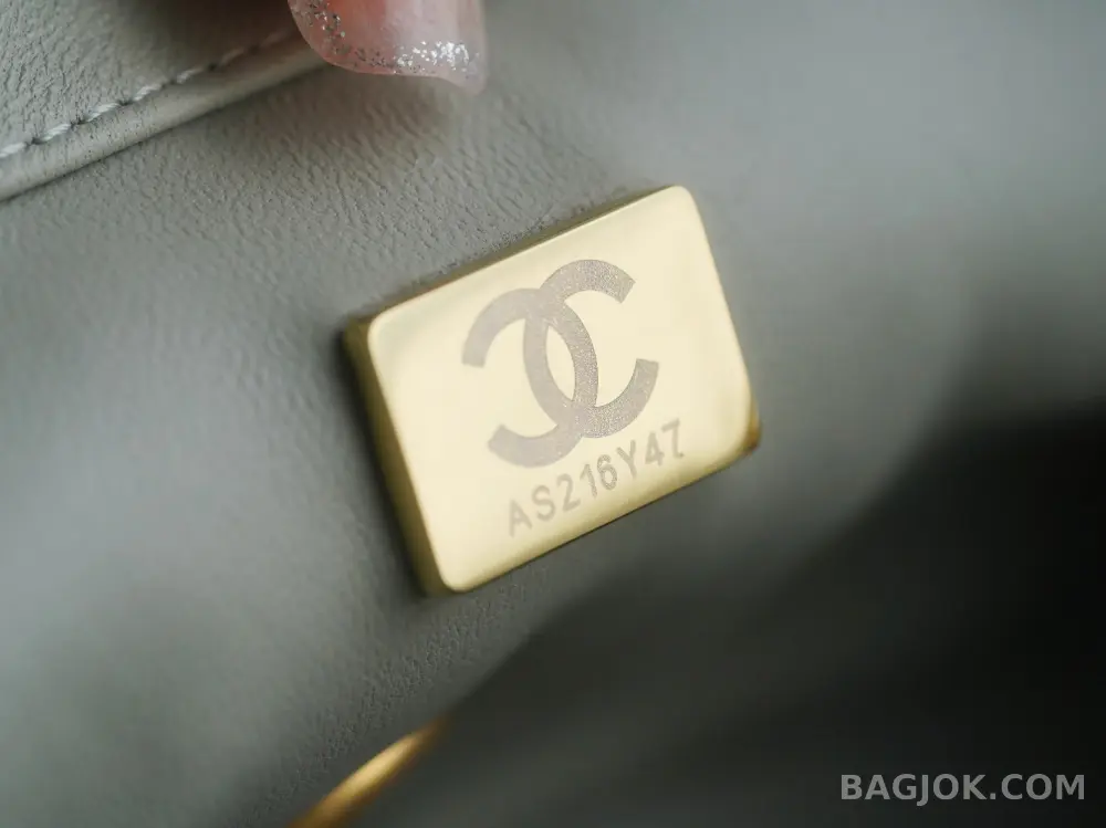 샤넬 Chanel 클래식 골드볼 뉴미니 플랩백 ver.1 상세 이미지