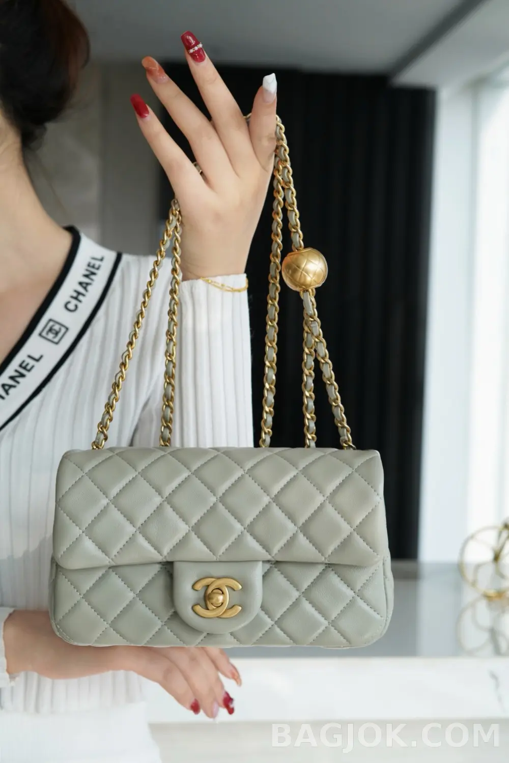샤넬 Chanel 클래식 골드볼 뉴미니 플랩백 ver.1 상세 이미지