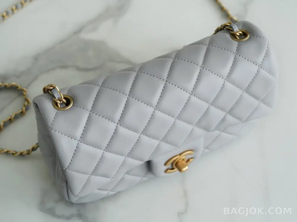 샤넬 Chanel 클래식 골드볼 뉴미니 플랩백 ver.1 상세 이미지