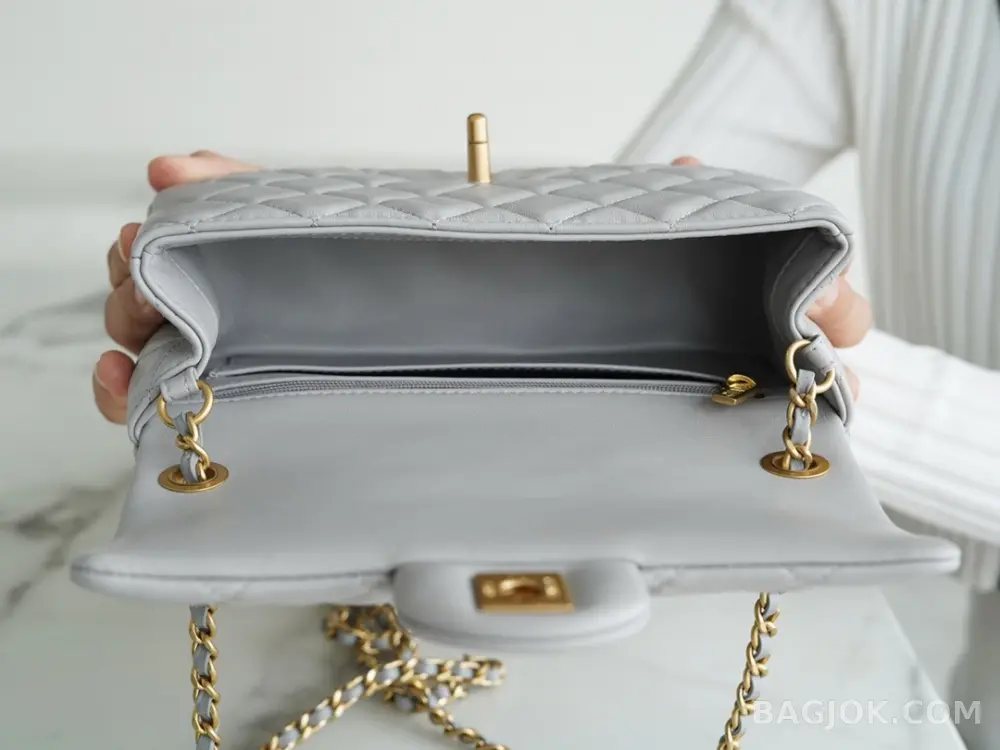 샤넬 Chanel 클래식 골드볼 뉴미니 플랩백 ver.1 상세 이미지
