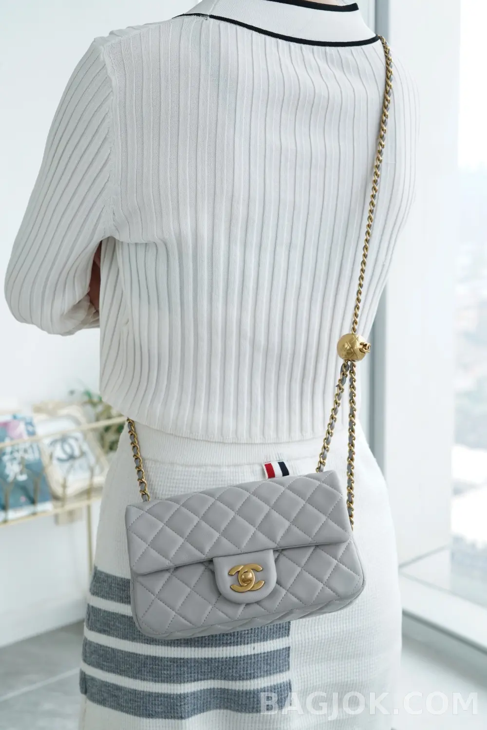 샤넬 Chanel 클래식 골드볼 뉴미니 플랩백 ver.1 상세 이미지