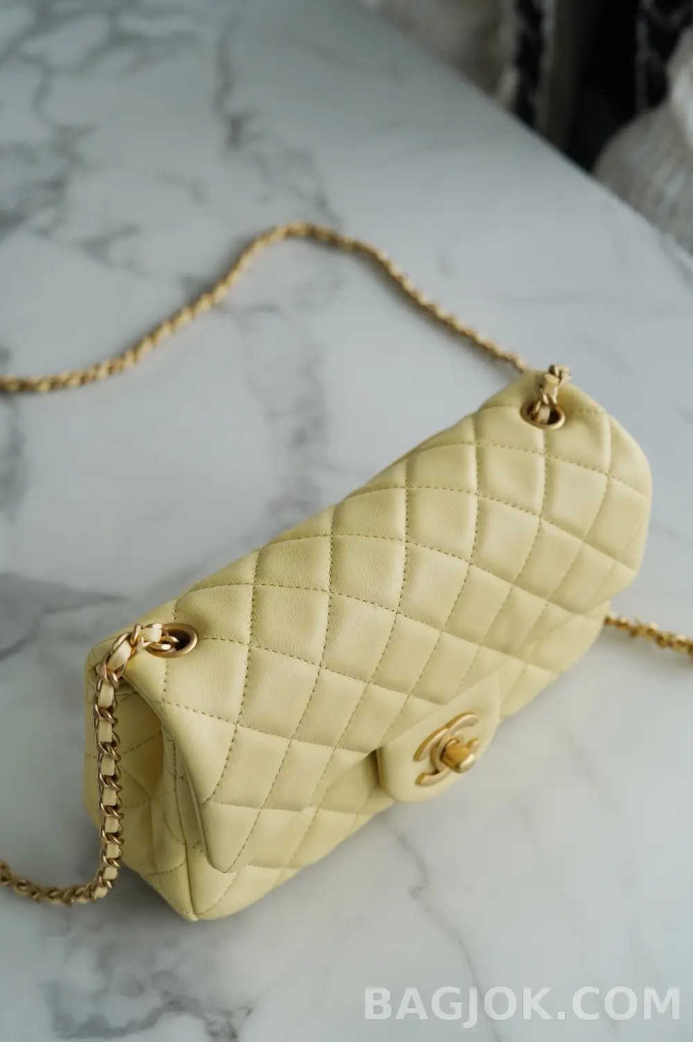 샤넬 Chanel 클래식 골드볼 뉴미니 플랩백 ver.1 상세 이미지