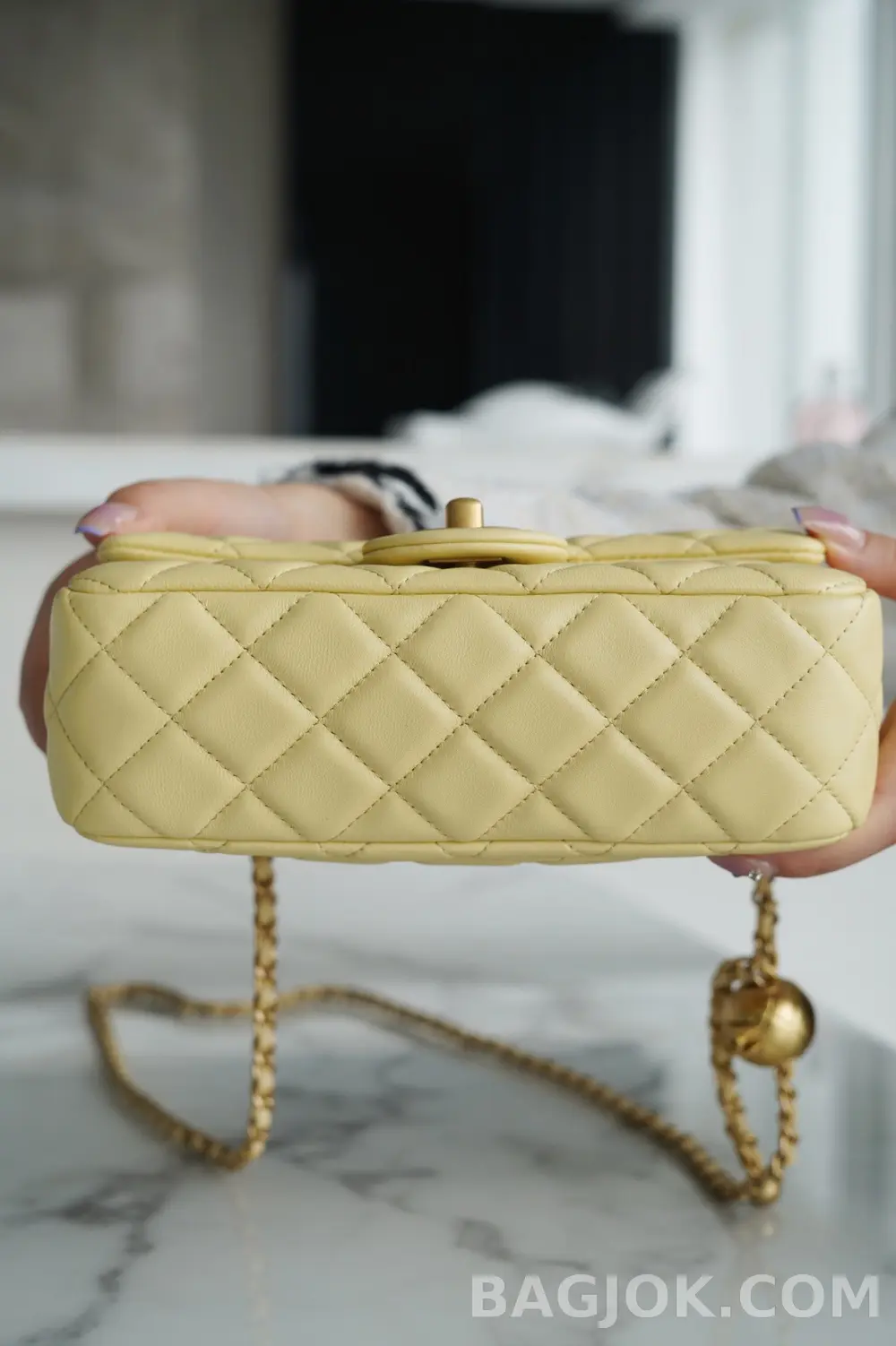 샤넬 Chanel 클래식 골드볼 뉴미니 플랩백 ver.1 상세 이미지
