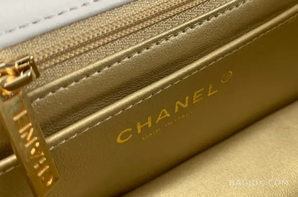 샤넬 Chanel 클래식 골드볼 뉴미니 플랩백 ver.1 상세 이미지
