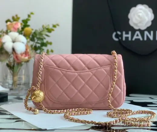 샤넬 Chanel 클래식 골드볼 뉴미니 플랩백 ver.2 상세 이미지